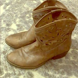 Ankle cowboy boots